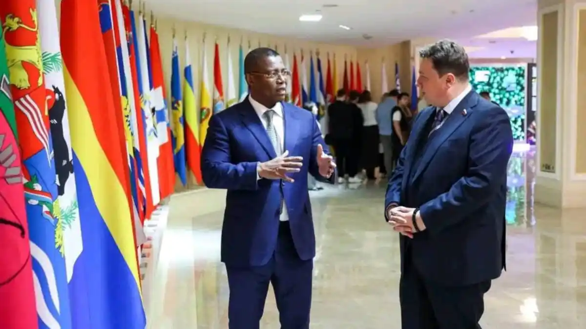 Madagascar : la visite très controversée du président de l’Assemblée nationale en Russie Madagascar : la visite très controversée du président de l’Assemblée nationale en Russie