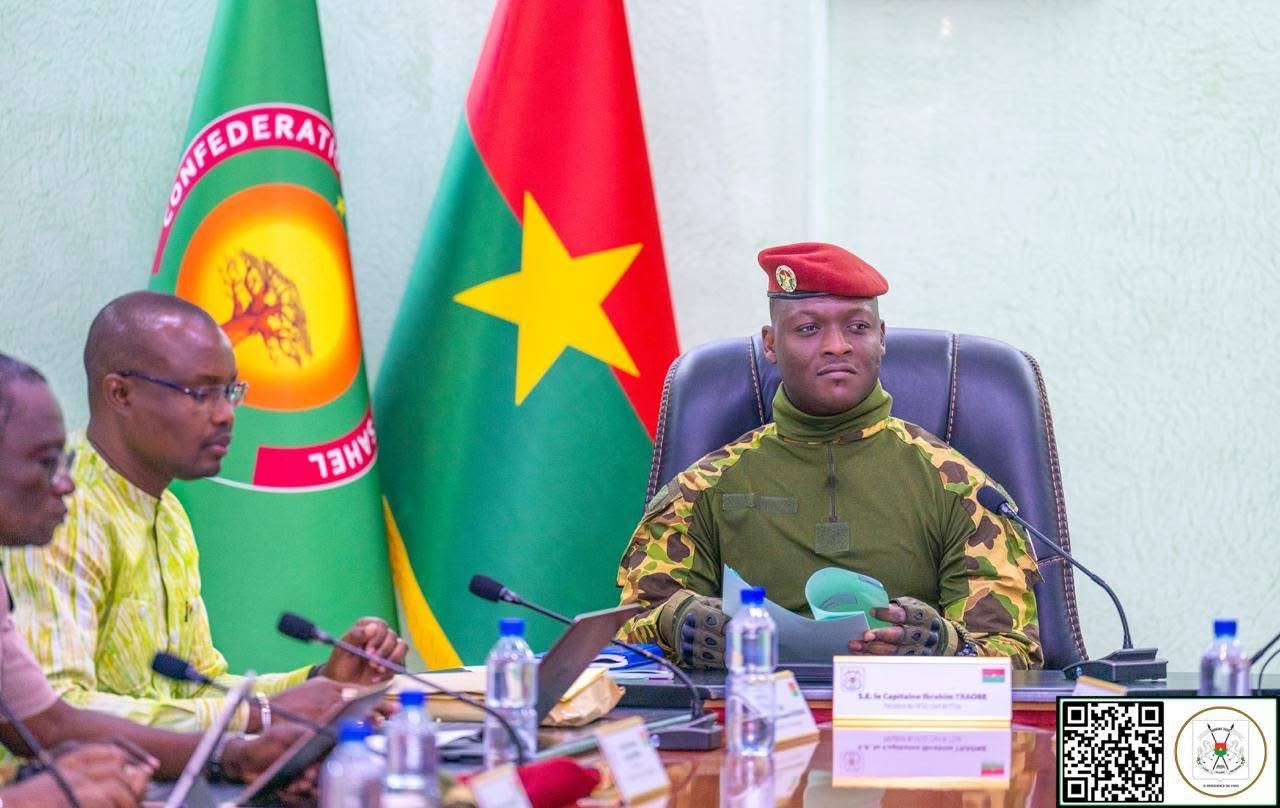 Burkina Faso : le gouvernement adopte un nouveau Code du travail Burkina Faso : le gouvernement adopte un nouveau Code du travail