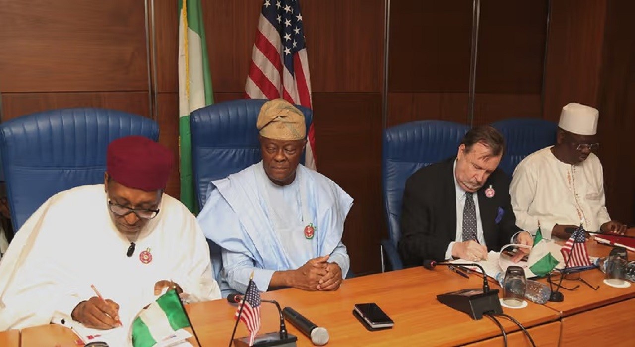 Nigeria et États-Unis signent un accord bilatéral pour renforcer le système de santé Nigeria et États-Unis signent un accord bilatéral pour renforcer le système de santé
