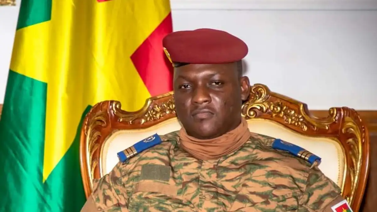 Ibrahim Traoré : « Le Burkina Faso est une vitrine, un modèle : nous n’avons pas le choix que de réussir » Ibrahim Traoré : « Le Burkina Faso est une vitrine, un modèle : nous n’avons pas le choix que de réussir »