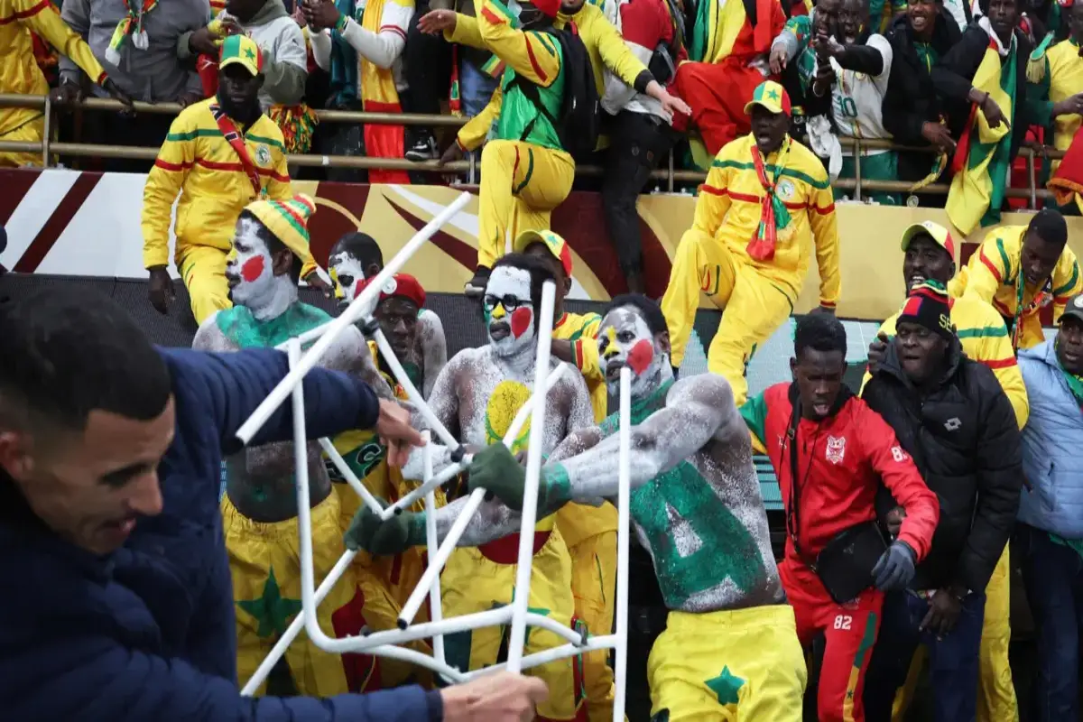 Maroc–Sénégal : la justice tranche après les violences de la finale de la CAN Affrontements impliquant des supporters sénégalais dans les tribunes lors de la finale de la CAN face au Maroc.