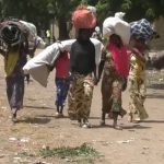 Migrants expulsés vers l’Afrique : les accords secrets de Trump milliers de déplacés affluent vers Waza